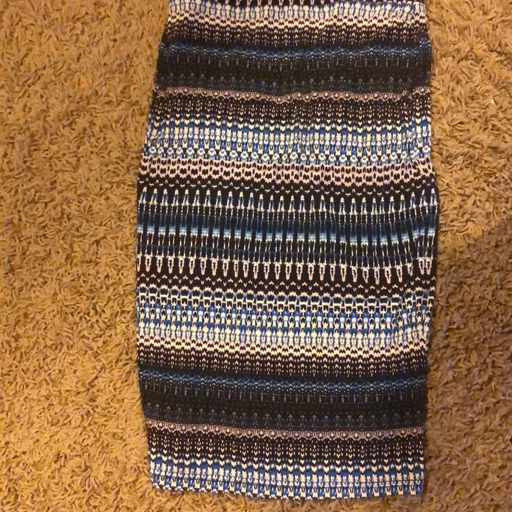 Dresses/ skirt
